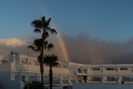 Regenbogen über Hotel in Puerto del Carmen